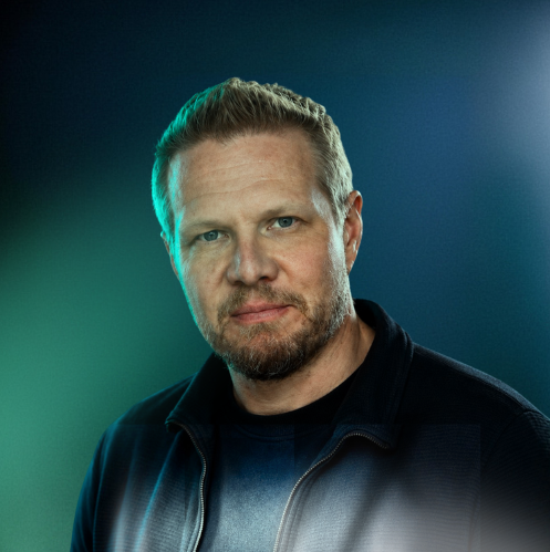 Jussi Luhtasela, author